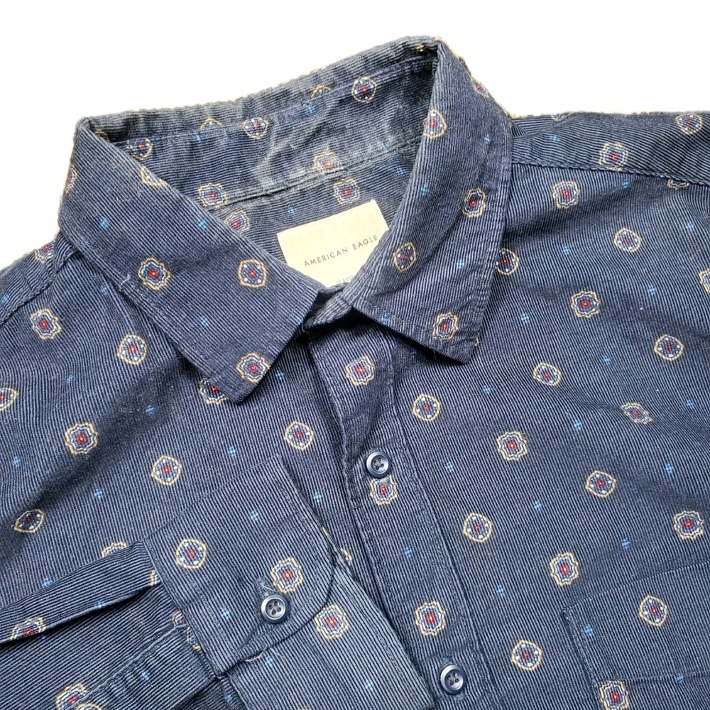 American Eagle Shirt Mens Large Navy Blue Medallion Print Corduroy Button Down